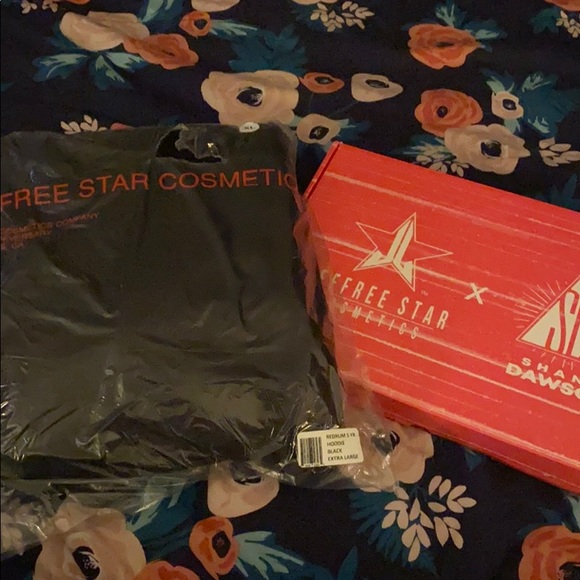 Jeffree Star x Shane Dawson Bundle - Picture 1 of 7